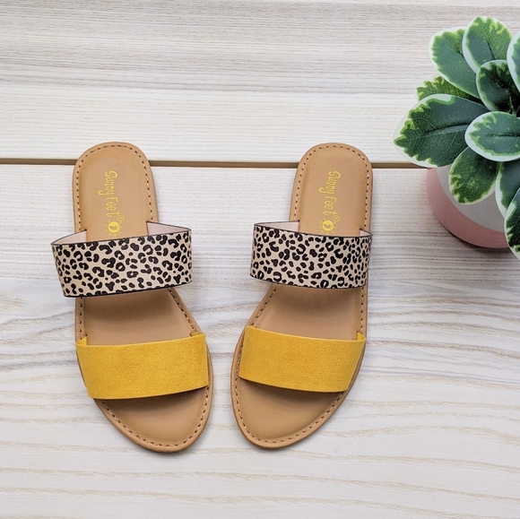 FINAL SALE 🆕🌿LEOPARD PRINT SANDALS🌿 - Picture 5 of 7